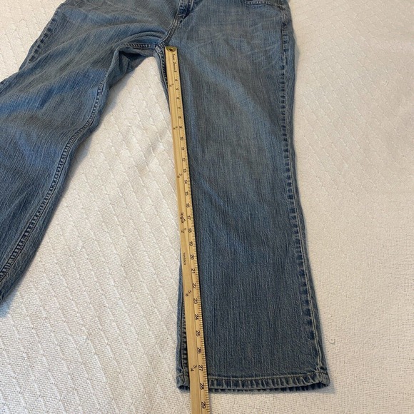Levi's Jeans Womens 18 Short Mid Rise Bootcut Medium Wash Blue Denim - Picture 7 of 16